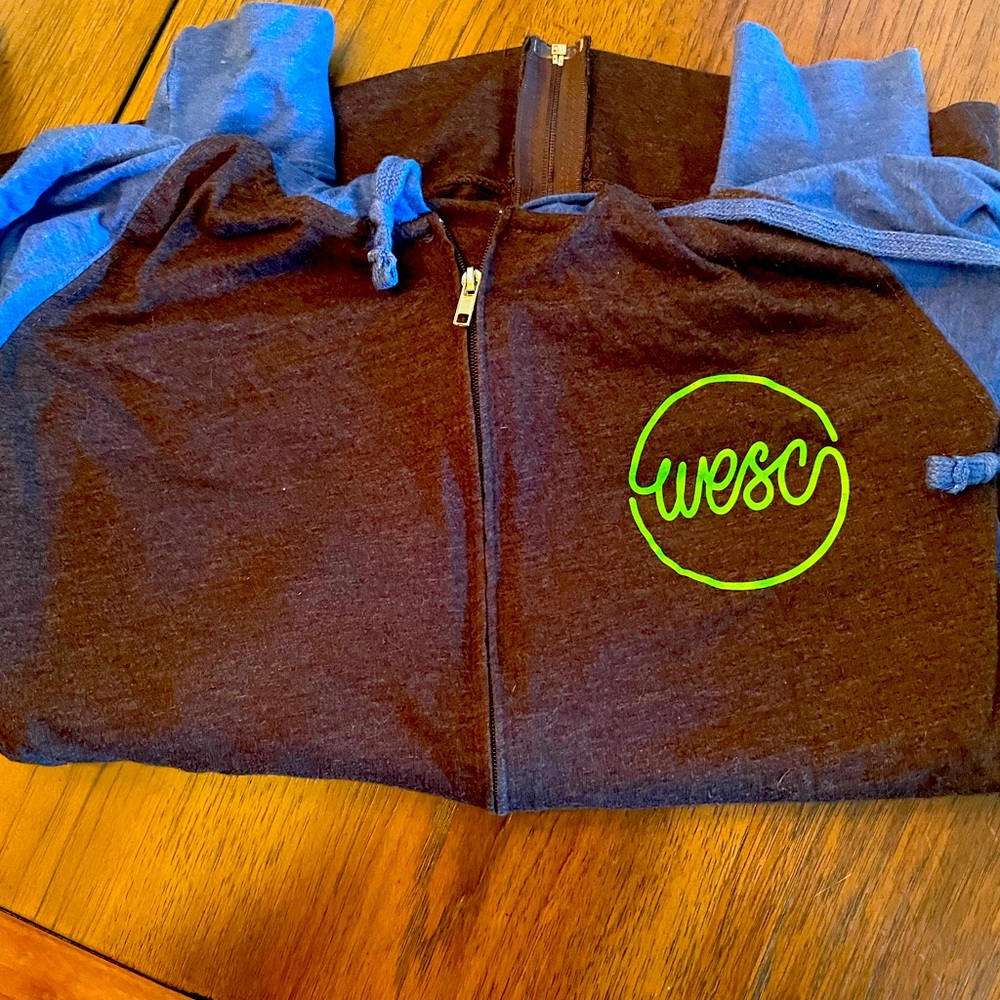 Smoke free light weight zip up hoodie